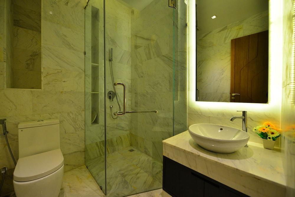 Bukit Pool Villas Patong Eksteriør billede